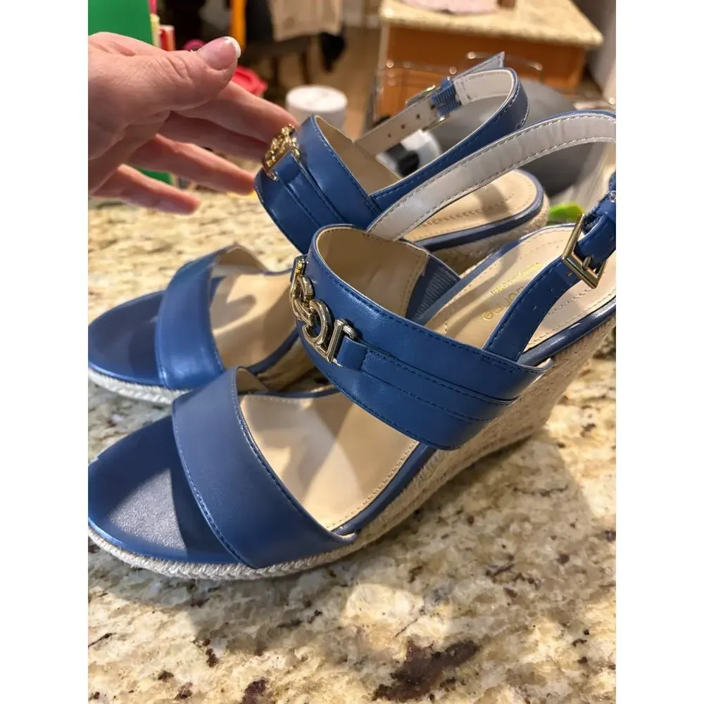 Liz Claiborne liz claiborne